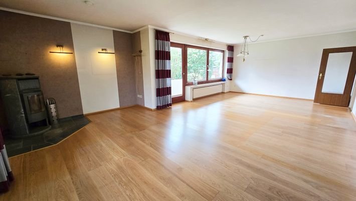 Wohnzimmer EG_2.jpg