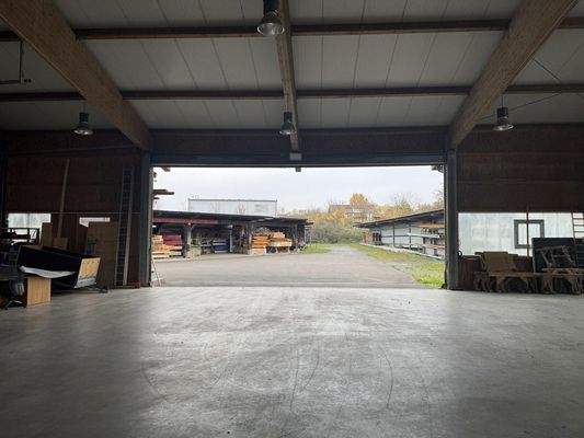 Blick aus der Halle