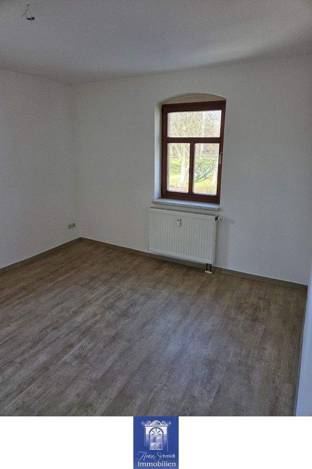 Wohlfühlwohnung mit großem Balkon und Tageslichtbad mit Dusche! - Photo 2