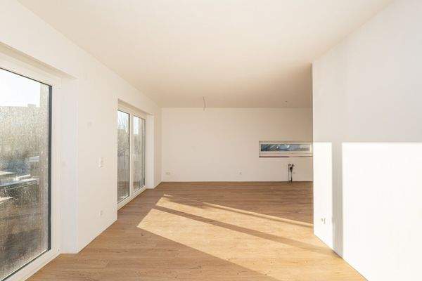 MUSTERBILD offener Wohn-Kochbereich