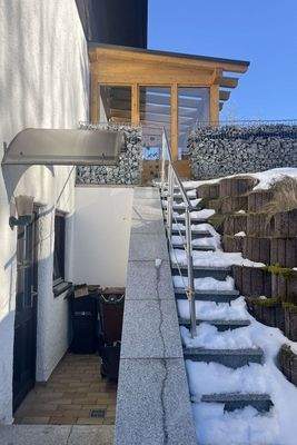 Eingang Appartement UG/Aufgang zum Wintergarten