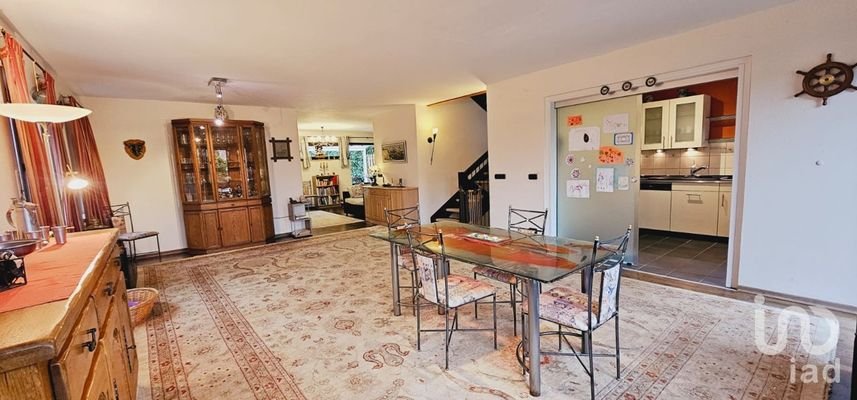 29 Esszimmer