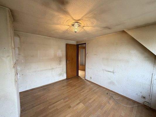 3. Arbeits-, Gäste-, Kinderzimmer DG