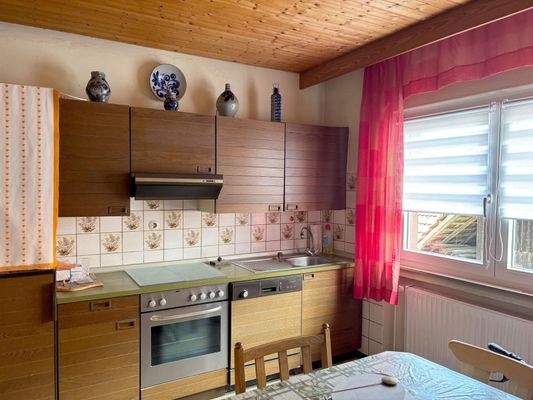 Küche mit Essbereich im 1. OG