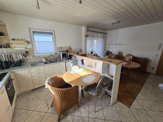 Küche mit Esszimmer