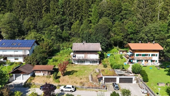 Ansicht Haus Grundstück von Osten