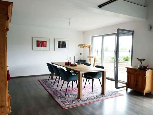 Wohn-/Esszimmer