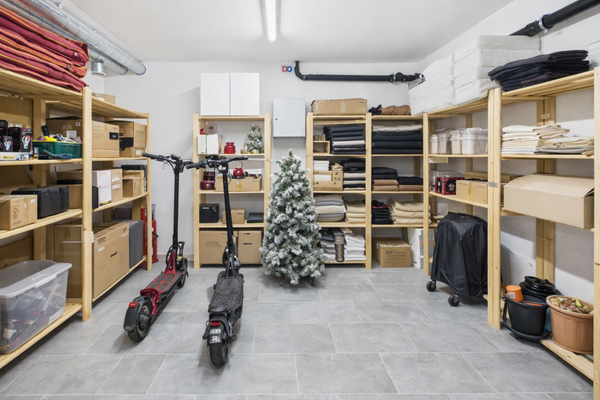 Kellerabteil mit viel Stauraum