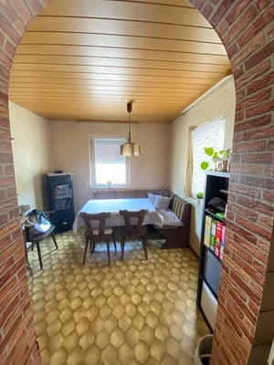 2efb828f-925c-4f62-84db-f11d944b57c6-1900532092