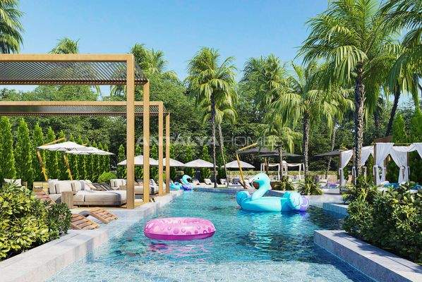 Seafront Apartments in a Complex with Rich Amenities in Alanya