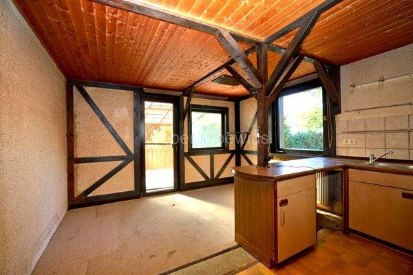 3432 Küche mit Essbereich