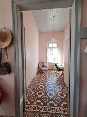 Kreta, Kalyves: Elegante neoklassizistische Villa am Meer zu verkaufen