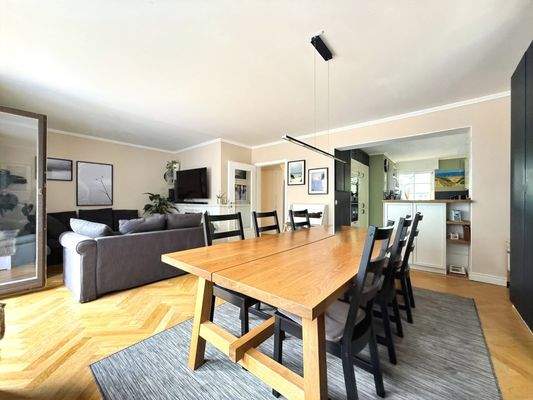 EG • Wohnzimmer + offener Küche