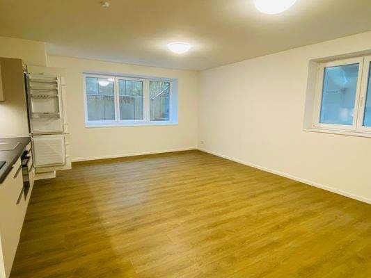 ST 27.11.2025 RTW 7 Wohnzimmer Küche.jpg