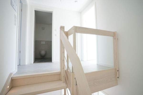 Treppe mit LED-Einbauspots | DG