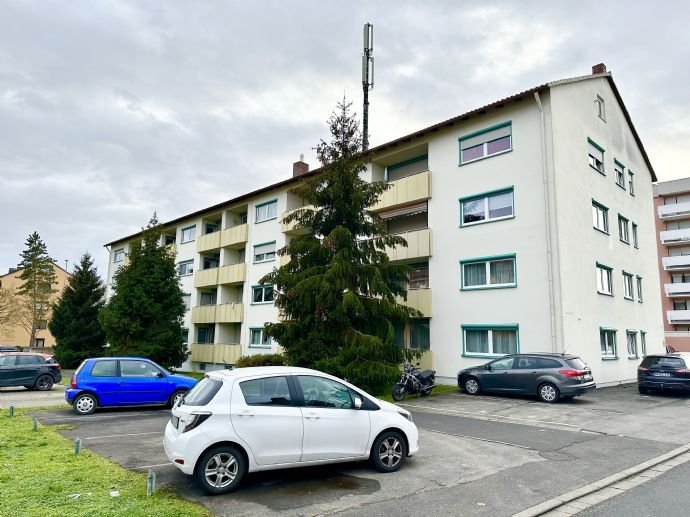 Ihr neues Zuhause - 4 Zimmer im 2. Stock mit Balkon!