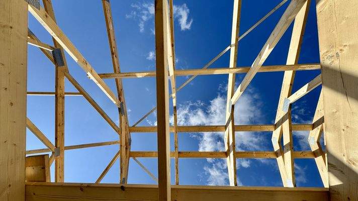 Blick auf den Dachstuhl