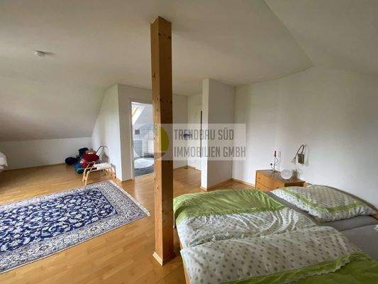 Schlafraum mit Bad en Suite im DG