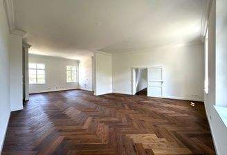 Wohnen / Essen mit Blick zur Küche