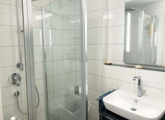 Badezimmer - (KI generiert)