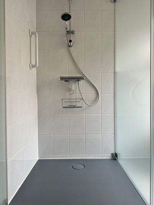 Dusch-/Wannenbad im EG