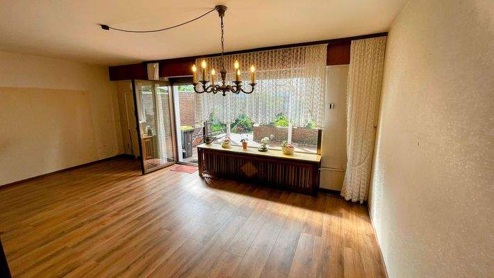 Wohnzimmer 1 zum Garten