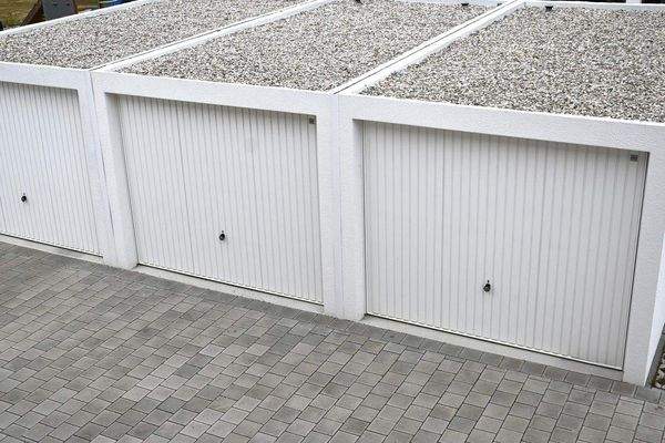 Außen Garagen 