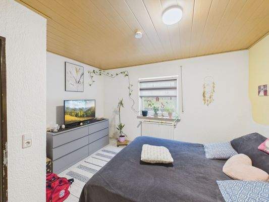 CAM01223G0-PR0177-STILL035