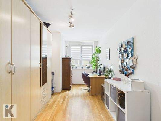 Ankleidezimmer/Büro