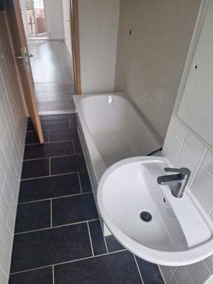 Badezimmer mit Badewanne