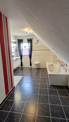 Vollbad mit Dusche
