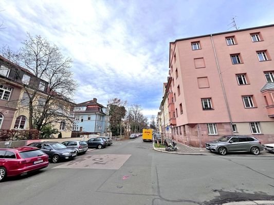 Blick in die Straße!