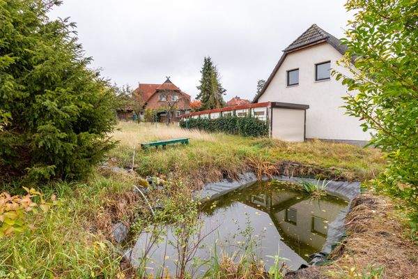 Grundstück + Fischteich