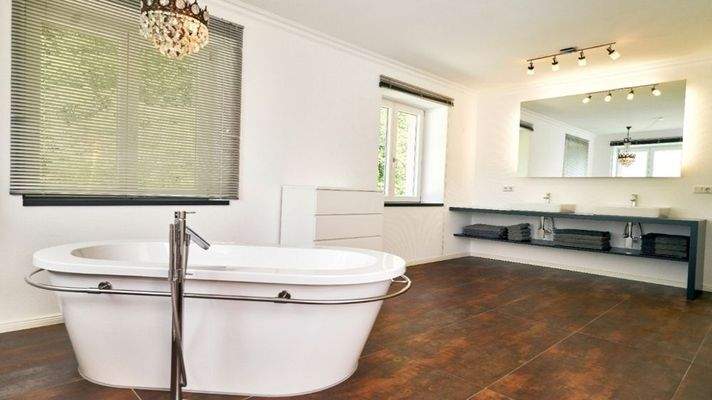 Luxuriöses Badezimmer