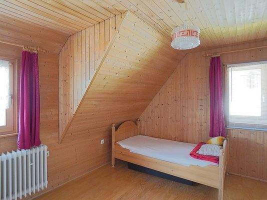 Kinderzimmer im 2. OG