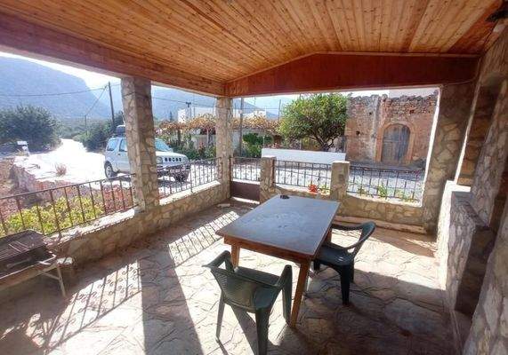 Kreta, Epano Sisi: Doppelhaushälfte mit einem Schlafzimmer. Nur 10 Minuten zu Fuß zum Strand