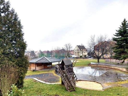 Blick übers Gelände