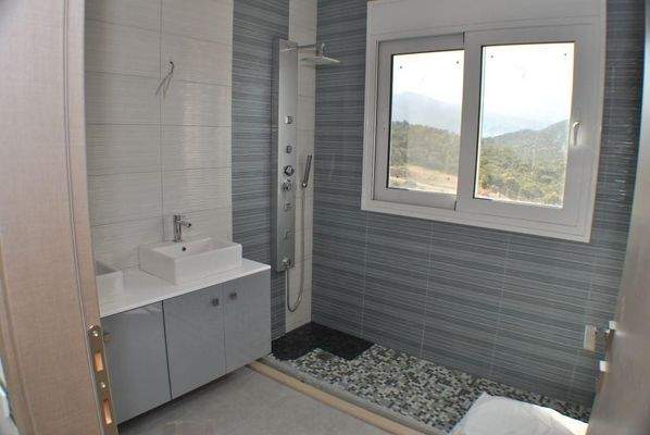 Kreta, Ammoudara: Moderne Villa mit atemberaubender Aussicht in Stadt- und Strandnähe zu verkaufen