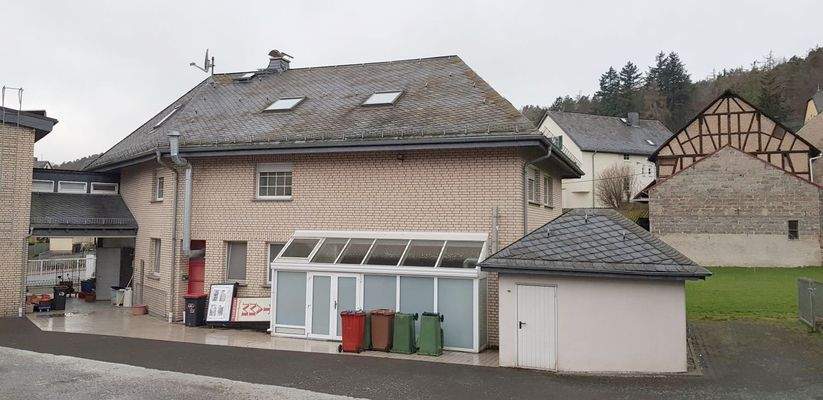 51 Hinterhof Metzgerei.jpg