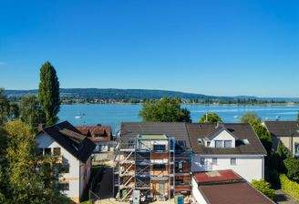 Rückseite Immobilie mit Seeblick