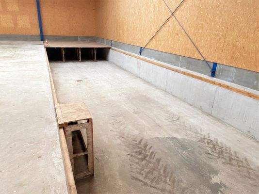 Die ca. 120 cm tiefer liegende Rampe