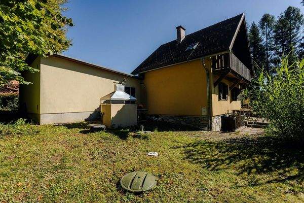 Seitenansicht Griller - Quelle - Rasenroboter