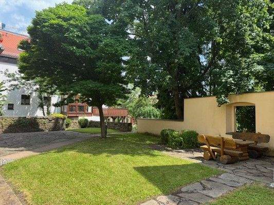 Grünanlage Hinterhof.jpg