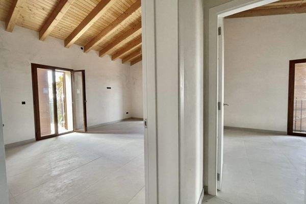 Links Masterbedroom und rechts drittes Schlafzimmer