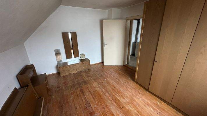 DG - Kinderzimmer / Büro / Ankleide – 4