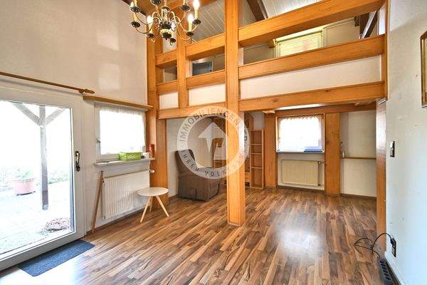 Das Wohn-/ Esszimmer (Blick 1)