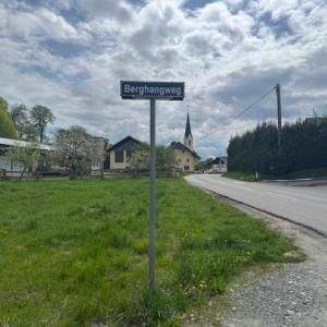 Ansicht  Hauptstraße Ecke Berghangweg