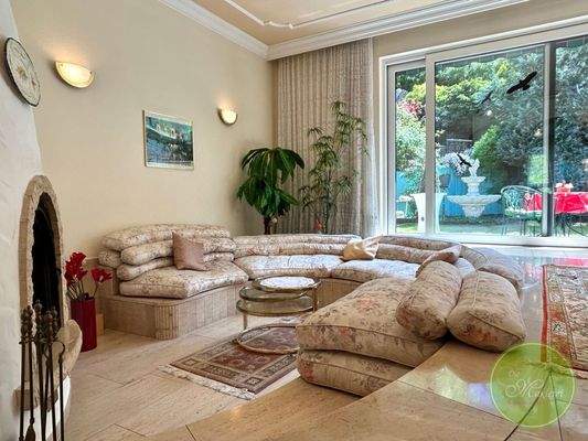 ... mit Blick zum Garten ... 