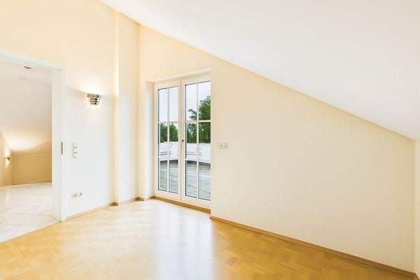 Zimmer mit großer Terrasse