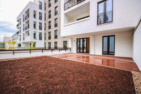 (Musterwohnung) Terrasse